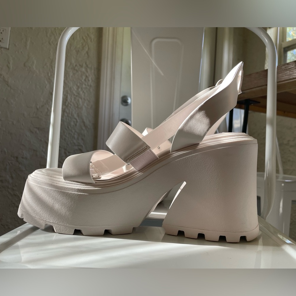 Steve Madden Abbot White Platform Sandals